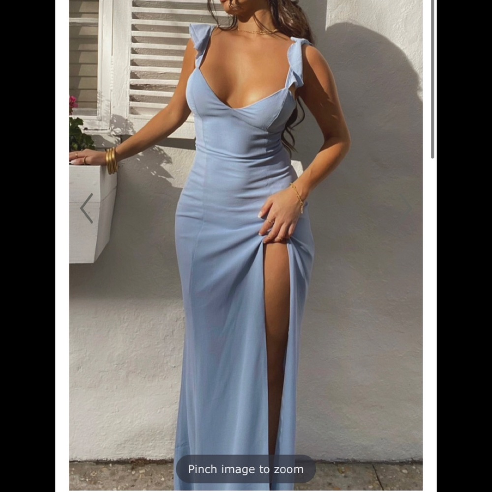 SOLD OUT Showpo. “more than this dress” size US 2